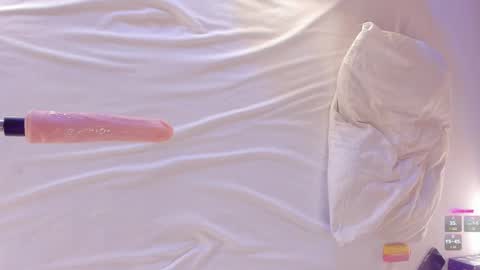 Snapshot of epic_girls chatting on February 16, 5:37 pm WelcomeUse my tipmenu and invite me in private show online show from February 16, 5:37 pm