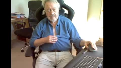 erasmus_d online show from June 12, 5:12 pm