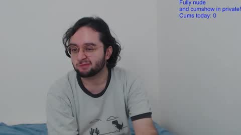 Snapshot of eren_jaeger2000 chatting on October 11, 4:17 am Eren online show from October 11, 4:17 am