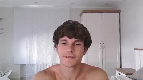 Eric Crush online show from June 18, 4:18 am
