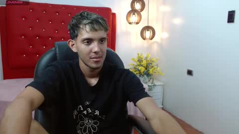 eric_oslo online show from January 13, 7:10 pm