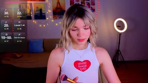 Erica Winterr online show from February 9, 6:54 am