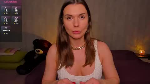 EricaPowers online show from March 25, 12:23 pm