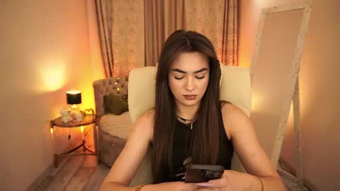 Erica online show from June 26, 2:11 pm