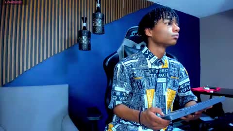 Erick online show from February 2, 4:15 am