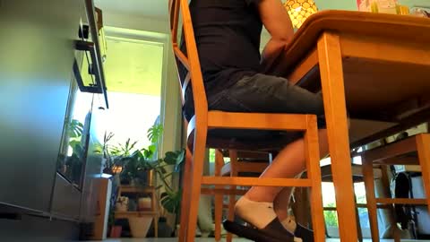 Erik Norwegian online show from June 11, 10:02 am