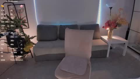 erika_kim online show from November 23, 6:22 am