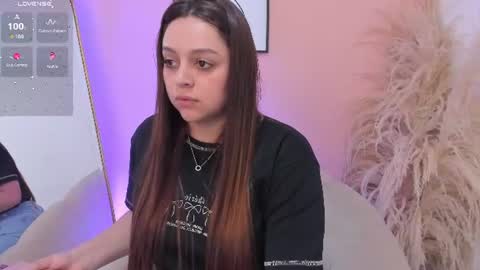 Erika Mendez online show from July 2, 6:57 pm