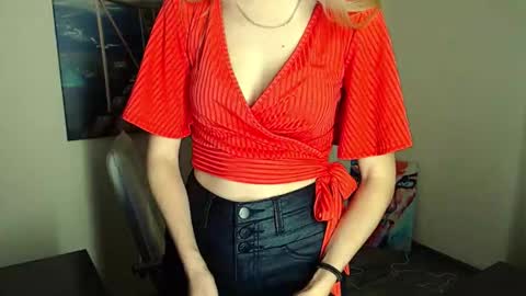 Erika online show from November 5, 1:13 pm