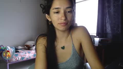 Snapshot of erina_1 chatting on March 6, 5:33 pm erina_1 online show from March 6, 5:33 pm