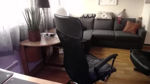 eroen online show from October 26, 2:07 pm