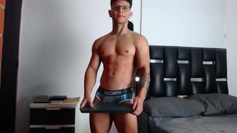 Eros online show from February 10, 12:35 am