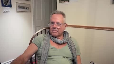 eros online show from December 5, 2:00 am