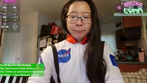 Lynn   online show from January 16, 8:40 pm