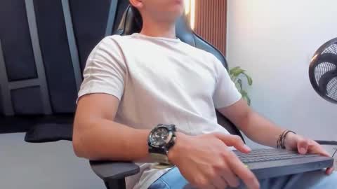 Eryon online show from September 30, 11:21 am