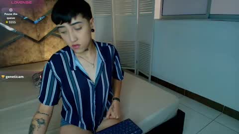 Eryx online show from October 15, 3:35 pm