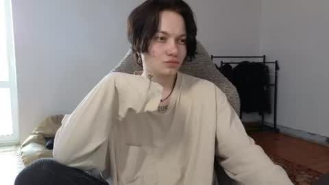 esajukyy online show from July 7, 6:47 am