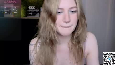 EshleGreen online show from May 7, 9:54 pm