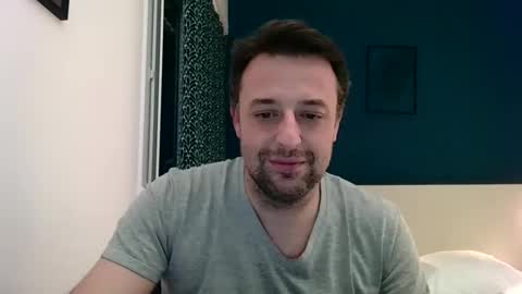 esibizionista 91 online show from March 9, 5:50 pm