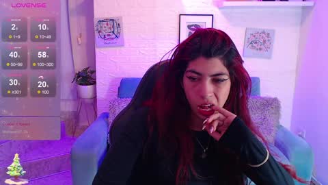 Esmeralda online show from December 10, 6:22 am