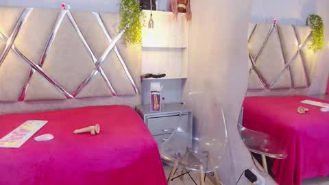 Snapshot of esmeralda_feerrer chatting on October 30, 5:13 pm esmeralda online show from October 30, 5:13 pm