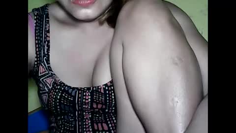 especialgirl_28 online show from December 22, 4:17 pm