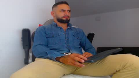 esteban online show from September 26, 7:22 pm