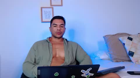 ESTEBAN online show from February 5, 11:14 am