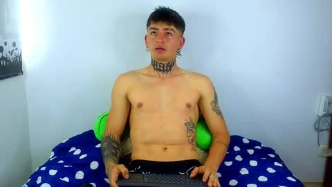 Esteban independent model online show from February 28, 9:12 pm