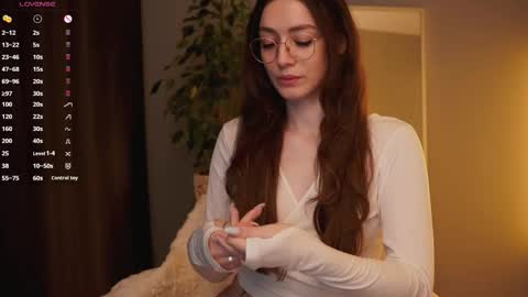 Ester online show from November 11, 4:14 am