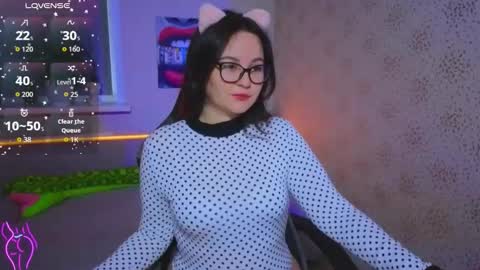 EsterPlayful online show from October 30, 9:43 am