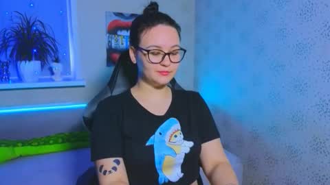 EsterPlayful online show from November 22, 10:02 am