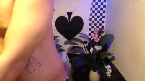 im esward tynn online show from November 1, 7:29 am