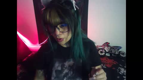 Snapshot of eta_carinae6 chatting on March 1, 1:32 am eta_carinae6 online show from March 1, 1:32 am