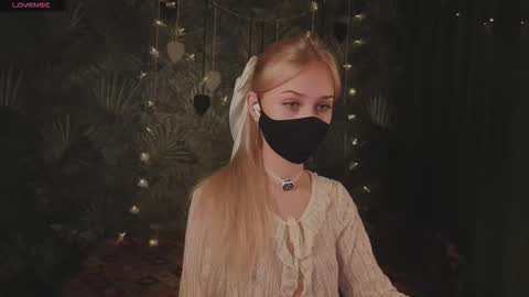 Sophia online show from March 15, 10:57 pm