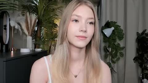 Natalie online show from September 21, 6:17 am