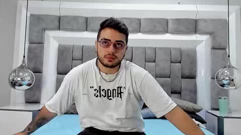 ethan_greys online show from November 25, 4:22 am