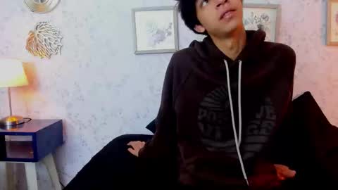 Ethan online show from March 16, 11:14 am