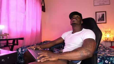 ethan travis online show from March 18, 4:46 pm