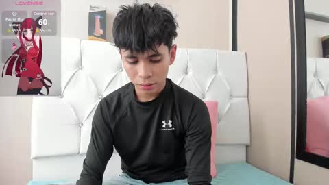 Snapshot of ethan_westt chatting on September 11, 8:43 pm Ethan online show from September 11, 8:43 pm