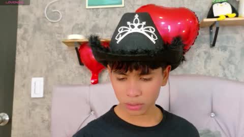 Ethan online show from February 17, 8:19 pm