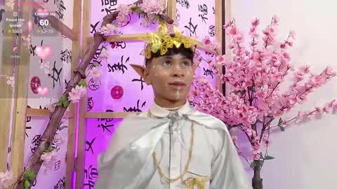 Snapshot of ethan_westt chatting on October 30, 9:15 pm Ethan online show from October 30, 9:15 pm