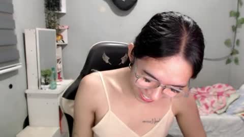 Ethan online show from June 28, 12:23 pm