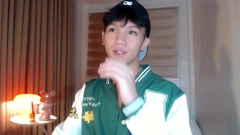 Rey online show from April 13, 6:01 pm