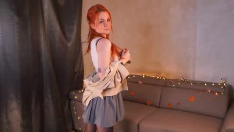 Lillie here and its my first day online show from November 20, 1:21 pm