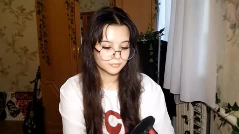 Lily 1st day online show from June 4, 2:34 pm