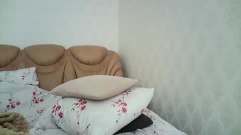 eva00186 online show from March 9, 9:25 am