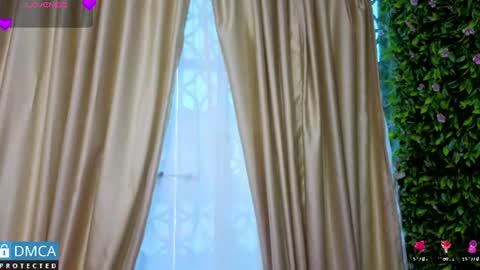 eva delight online show from June 13, 12:15 pm