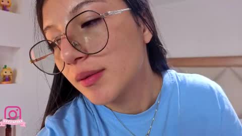 Eva online show from May 11, 4:04 pm