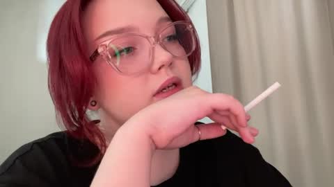 eva_kittenn online show from June 9, 12:38 pm